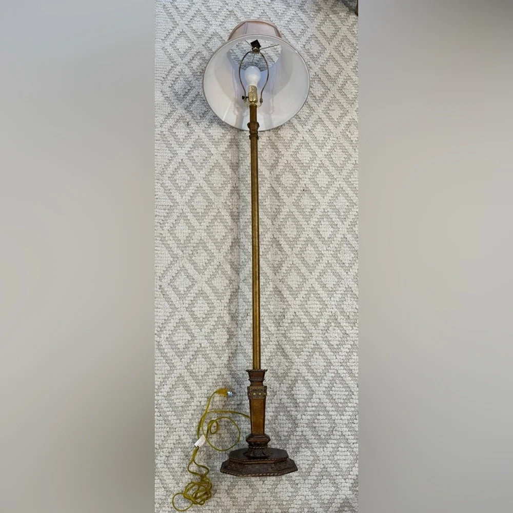 OLD-WORLD BRONZE-STYLE FLOOR LAMP — NEOCLASSICAL/TRADITIONAL NEW ENGLAND STYLE - Picture 1 of 8